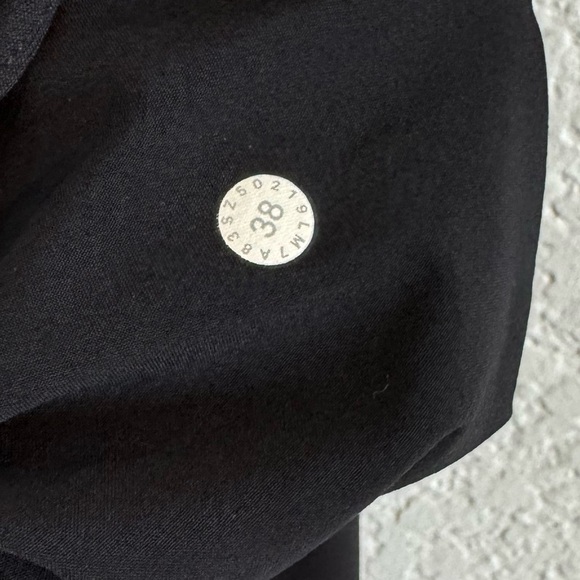 Lululemon Commission Short Relaxed - Picture 6 of 6